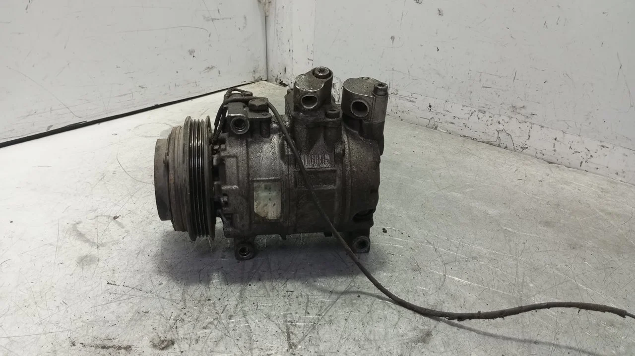 Foto de COMPRESOR AIRE ACONDICIONADO AUDI A6 BERLINA (4B2) 2.5 V6 24V TDI (150 CV / 110 KW) referencia 4B0260805