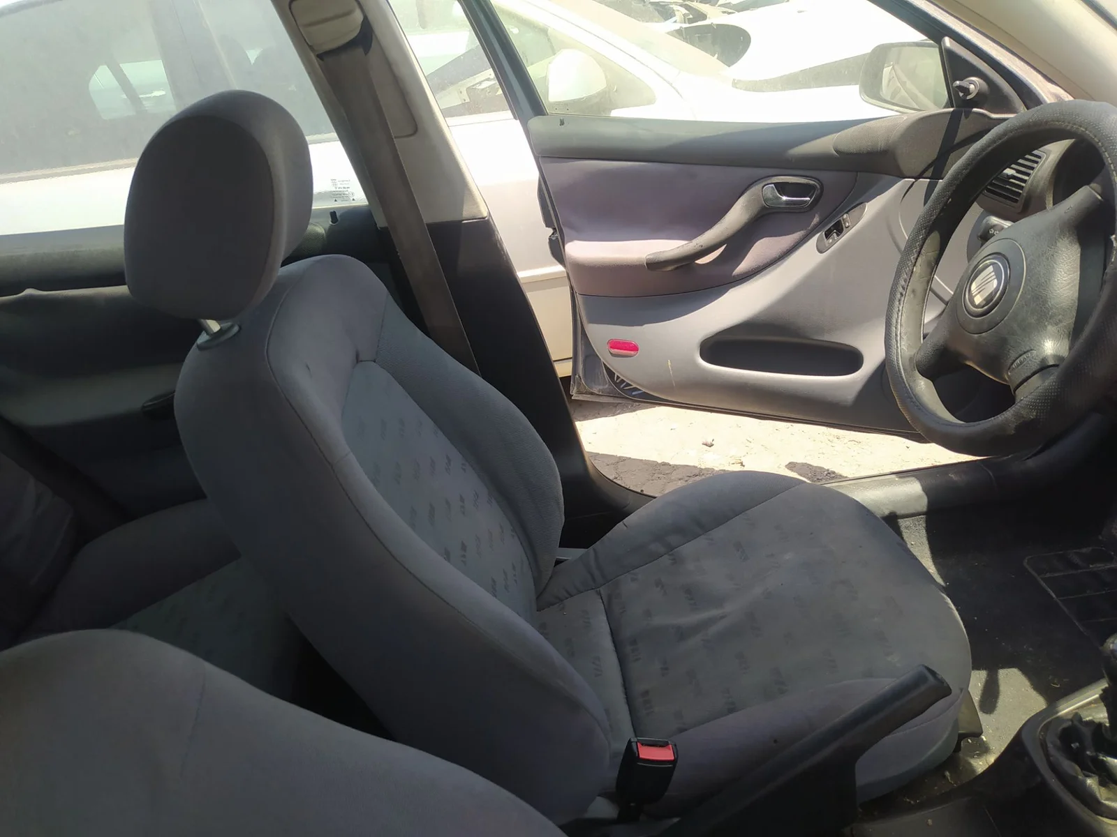 Foto de AIRBAG LATERAL IZQUIERDO SEAT LEON (1M1) 1.9 TDI (90 CV / 66 KW) referencia 1M4880239C