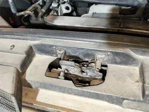 Foto de CERRADURA CAPO AUDI ALLROAD QUATTRO QUATTRO (4B5)
