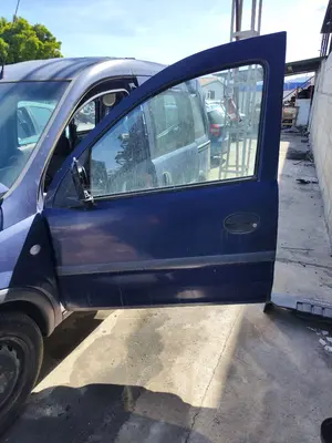 Foto de PUERTA DELANTERA IZQUIERDA OPEL COMBO (CORSA C) 1.3 16V CDTI CAT (Z 13 DT / LN9) (69 CV / 51 KW) referencia 13227382