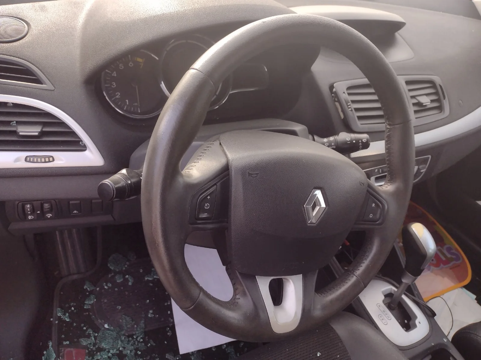 Foto de MANDO LUCES RENAULT MEGANE III BERLINA 5P 2.0 16V (140 CV / 103 KW) referencia 255670019R