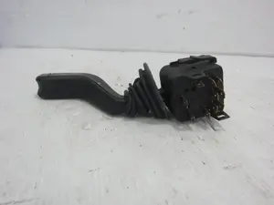 Foto de MANDO INTERMITENTES OPEL CORSA B 1.0 12V CAT (X 10 XE / LW3) (54 CV / 40 KW) referencia 90221174 foto 3