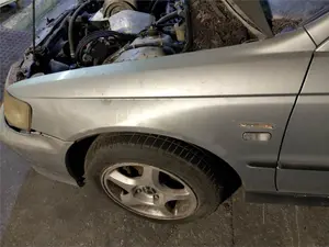 Foto de ALETA DELANTERA IZQUIERDA HONDA ACCORD BERLINA (CG7-9/CH1-7)