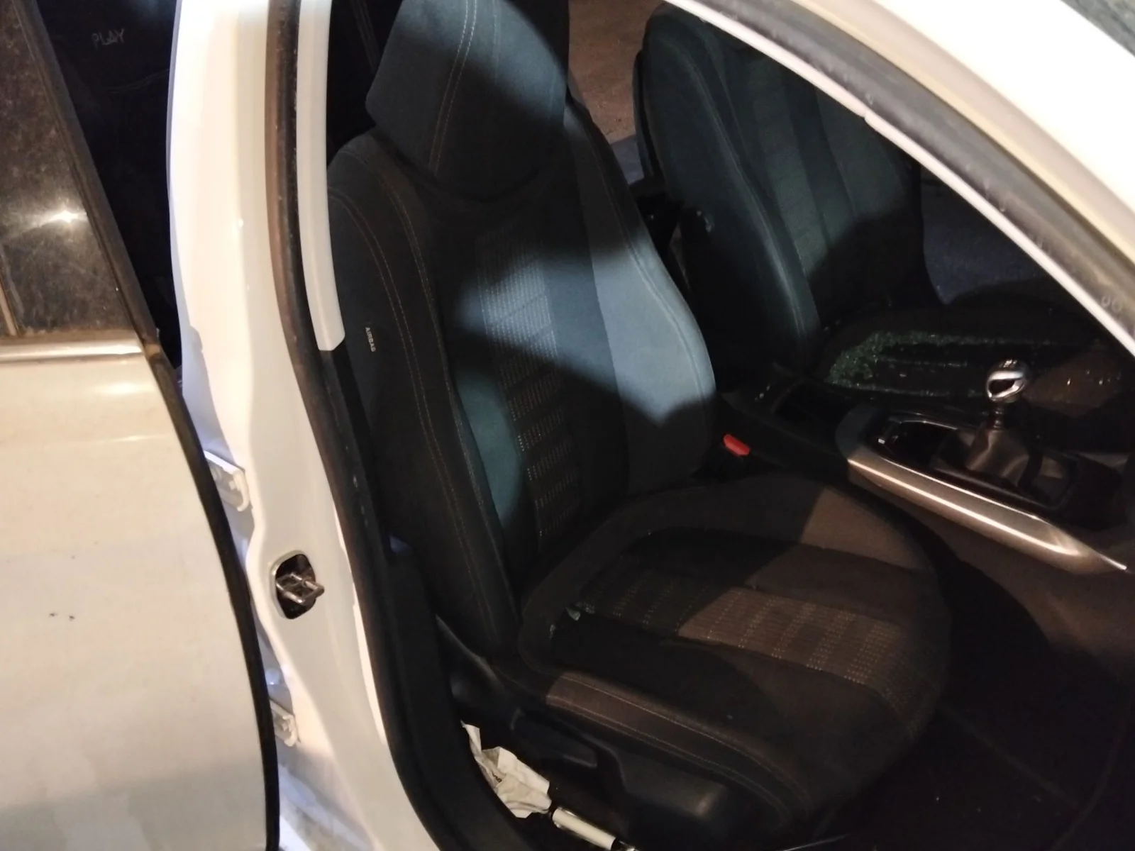Foto de ASIENTO DELANTERO DERECHO PEUGEOT 308