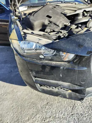 Foto de FARO DERECHO JAGUAR XE 2.0 Turbo CAT (200 CV / 147 KW) referencia T2H 24584 foto 2