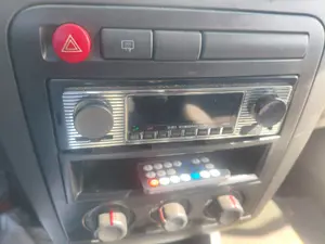 Foto de SISTEMA AUDIO / RADIO CD SEAT IBIZA (6L1) 1.4 16V (75 CV / 55 KW)