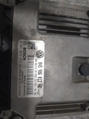 Foto de CENTRALITA MOTOR UCE SEAT IBIZA BERLINA (6J5) 1.4 TDI (80 CV / 59 KW) referencia 045906013AB foto 2