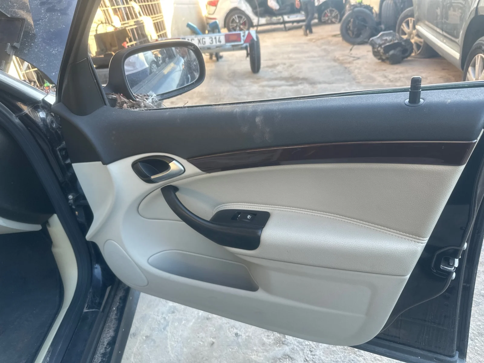 Foto de GUARNECIDO PUERTA DELANTERA DERECHA SAAB 9-3 BERLINA 1.9 TiD CAT (150 CV / 110 KW)