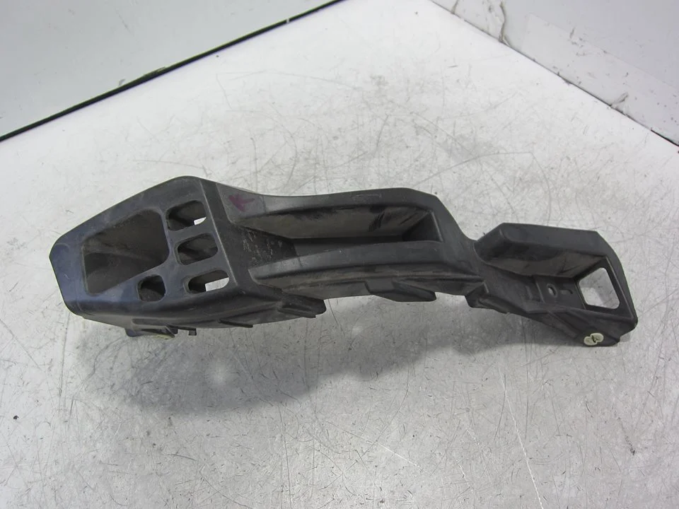 Foto de SOPORTE PARAGOLPES TRASERO PORSCHE CAYENNE (TIPO 92A) referencia 7P5807393