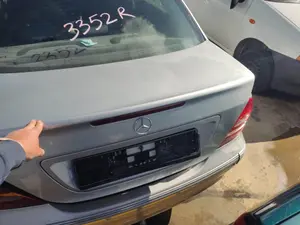 Foto de PORTON TRASERO MERCEDES-BENZ CLASE C (BM 203) BERLINA 2.2 CDI CAT (143 CV / 105 KW) referencia A203750067567