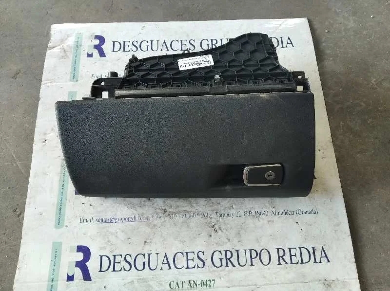 Foto de GUANTERA BMW SERIE 3 BERLINA (F30N) 3.0 Turbodiesel (313 CV / 230 KW) referencia 51169239345