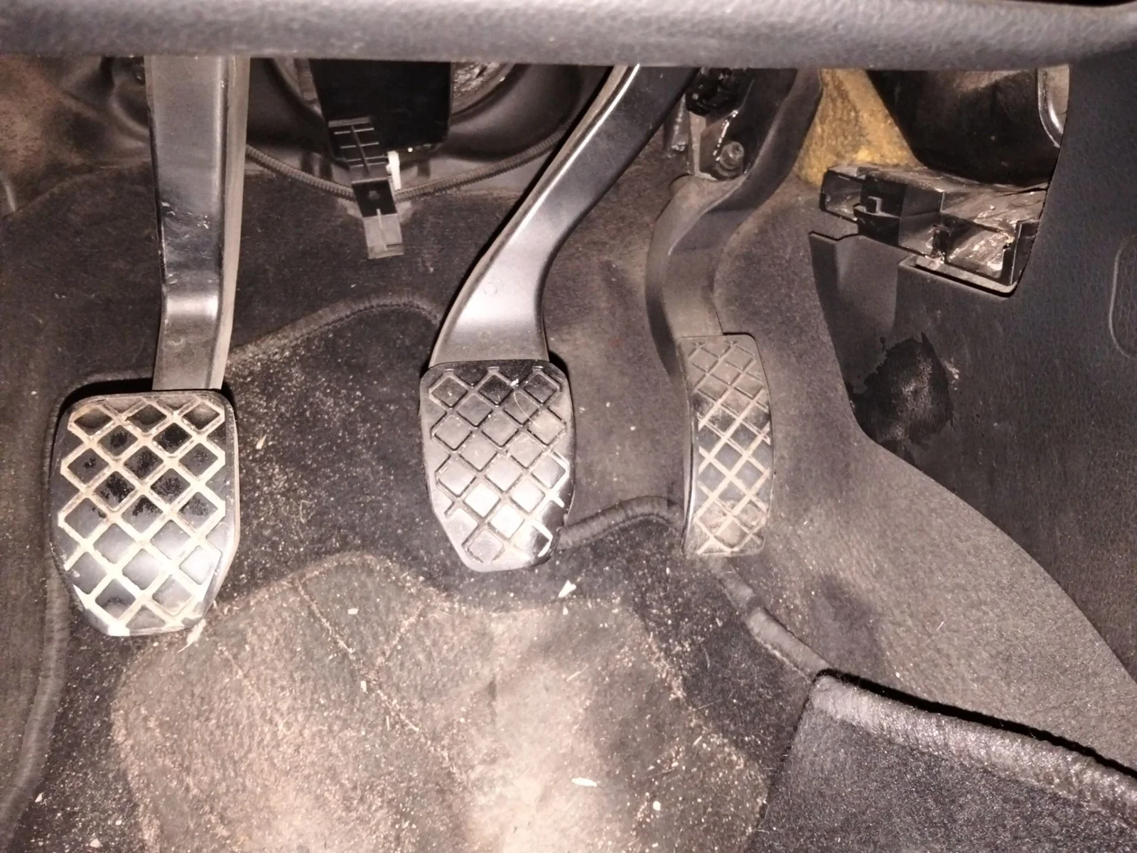 Foto de POTENCIOMETRO PEDAL AUDI A4 BERLINA (8E)