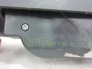 Foto de CERRADURA MALETERO / PORTON CITROEN C2 1.4 (73 CV / 54 KW) referencia 9652301980 foto 3