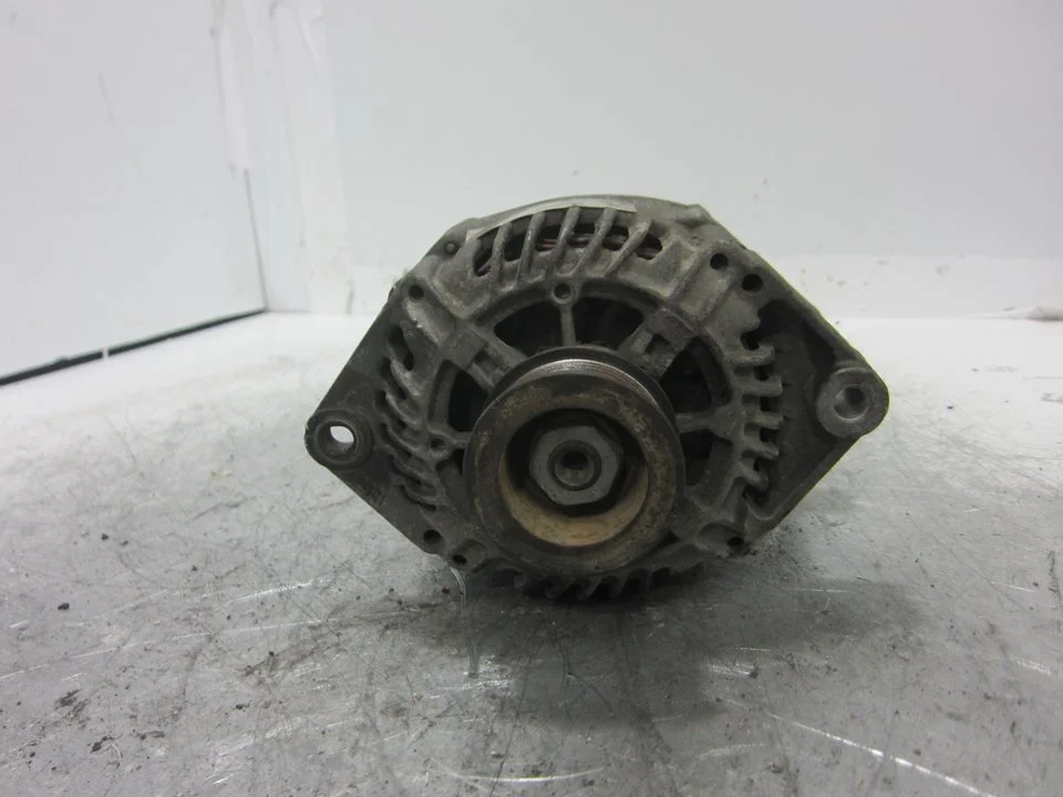 Foto de ALTERNADOR RENAULT CLIO I FASE I / II (B/C57) referencia 436463