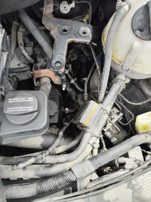 Foto de TUBOS AIRE ACONDICIONADO MERCEDES-BENZ VITO FURGÓN (639) 2.1 CDI CAT (109 CV / 80 KW) referencia A6398300215 foto 2