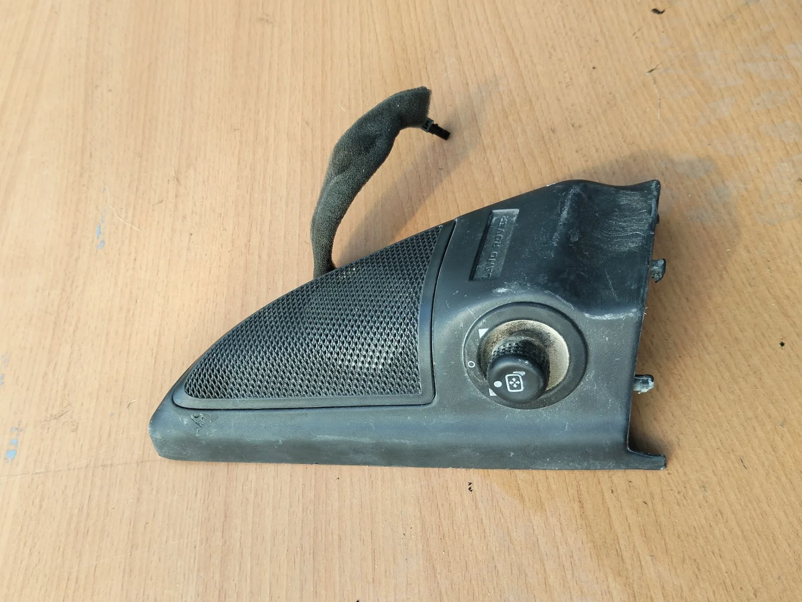 Foto de MANDO RETROVISOR LAND ROVER RANGE ROVER SPORT 4.4 V8 CAT (299 CV / 220 KW) referencia 03930351