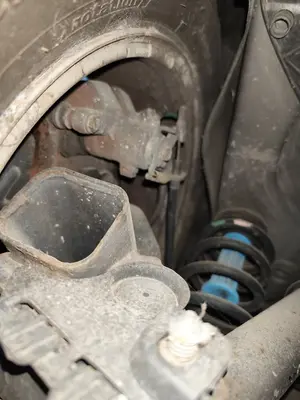 Foto de PINZA DE FRENO TRASERA IZQUIERDA RENAULT SCENIC II (JM) 1.9 dCi Diesel (120 CV / 88 KW) referencia 7701208256