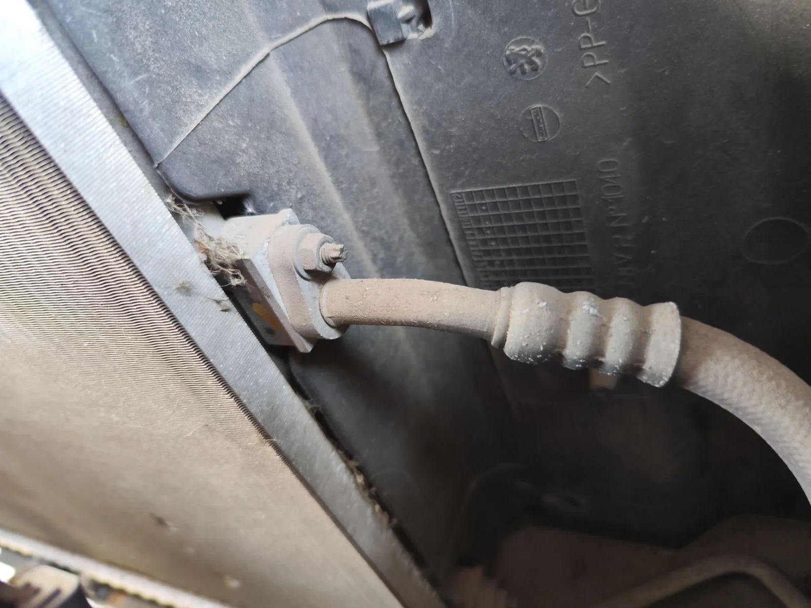 Foto de CONDENSADOR / RADIADOR AIRE ACONDICIONADO PEUGEOT 307 (S1)(04.2001) 1.6 16V CAT (109 CV / 80 KW) referencia 6455AA