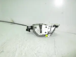 Foto de CERRADURA PUERTA DELANTERA IZQUIERDA TOYOTA YARIS (P13) 1.5 16V CAT (Híbrido) (75 CV / 55 KW) referencia POMGL2 foto 3