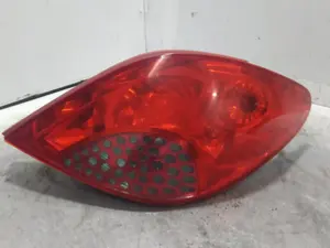 Foto de PILOTO TRASERO DERECHO PEUGEOT 207 1.4  (73 CV / 54 KW) referencia 9649986580
