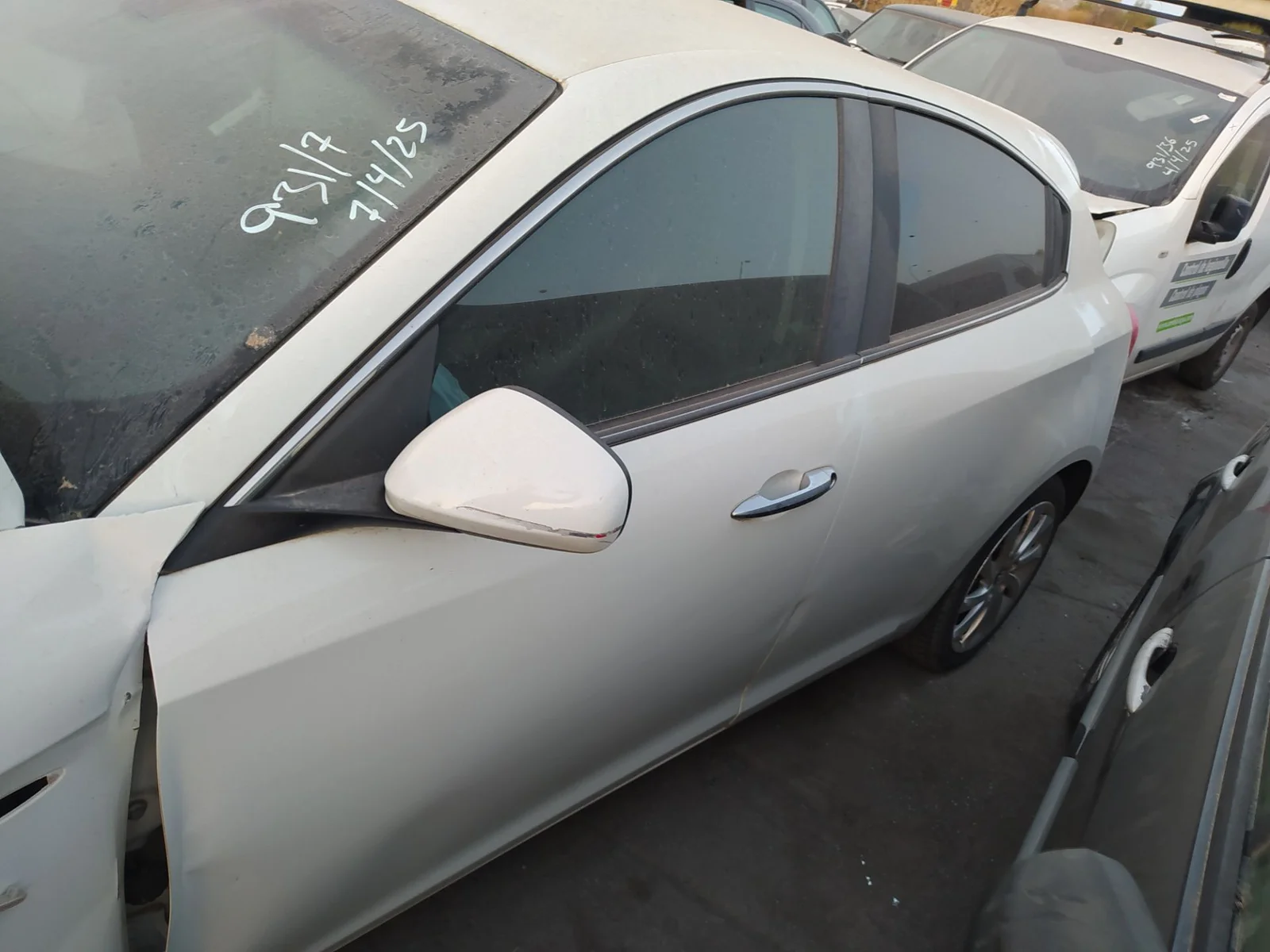 Foto de LUNA TRASERA IZQUIERDA ALFA ROMEO GIULIETTA (191) 1.6 JTDM CAT (105 CV / 77 KW) referencia 0050529957