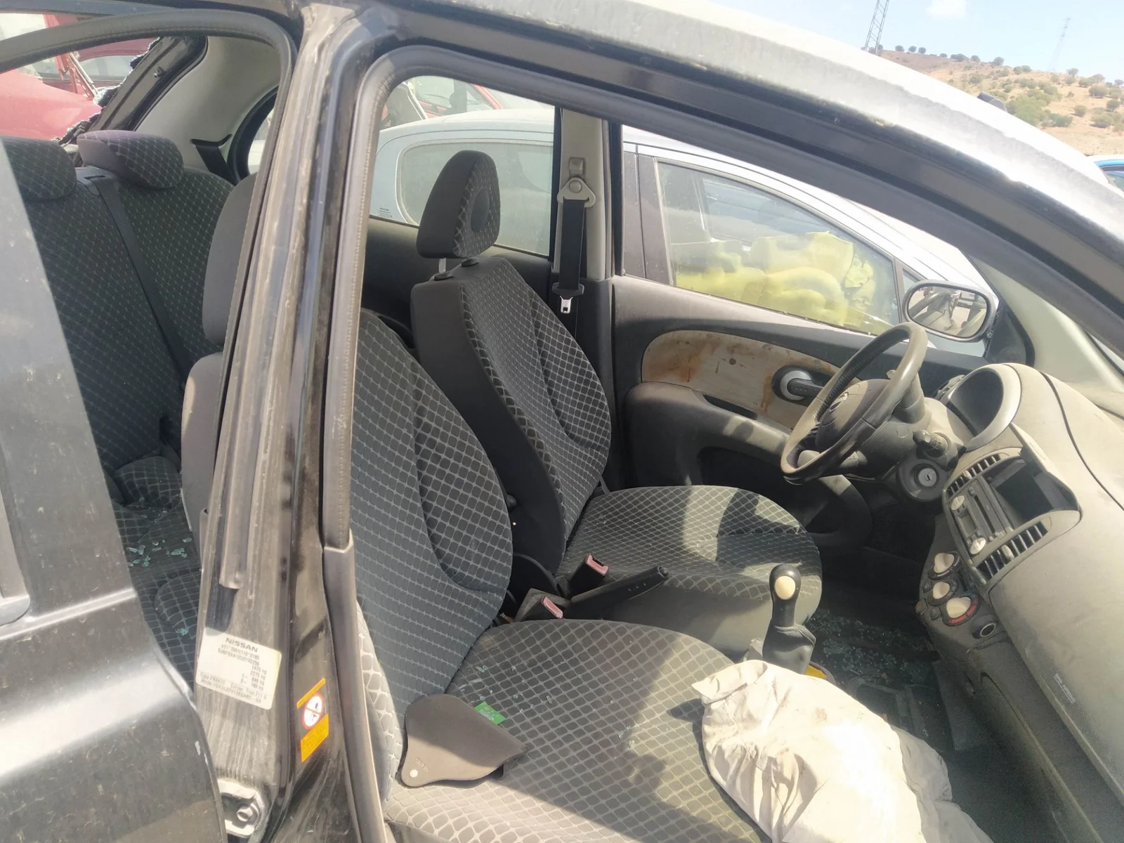 Foto de ENGANCHE CINTURON DELANTERO IZQUIERDO NISSAN MICRA (K12E) 1.2 CAT (65 CV / 48 KW)