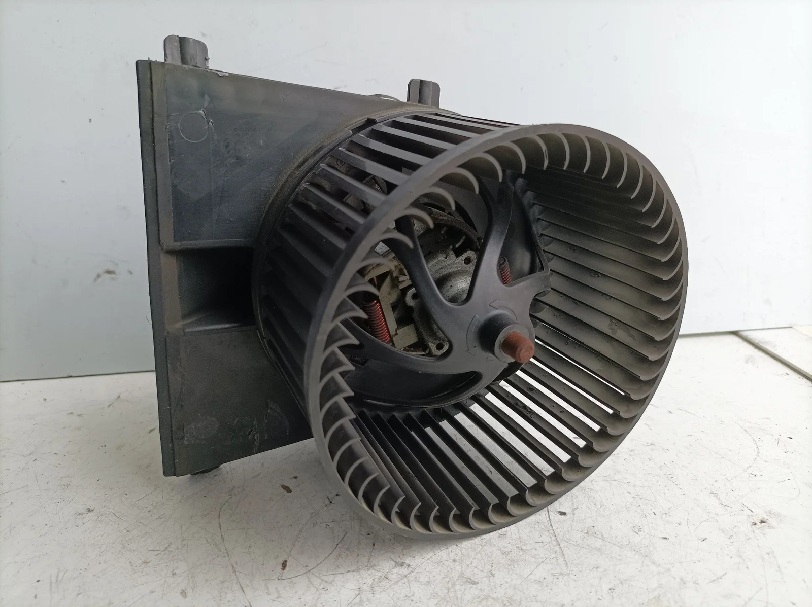 Foto de VENTILADOR CALEFACCION AUDI A3 (8L) 1.9 TDI (90 CV / 66 KW) referencia 1J1819021A