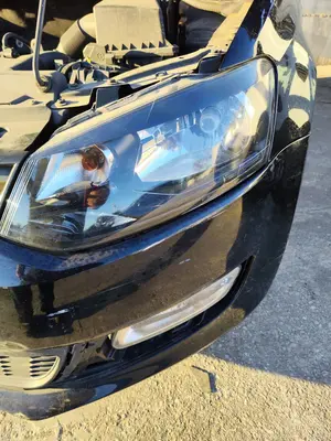 Foto de FARO IZQUIERDO VOLKSWAGEN POLO V (6R1) 1.2  (60 CV / 44 KW)