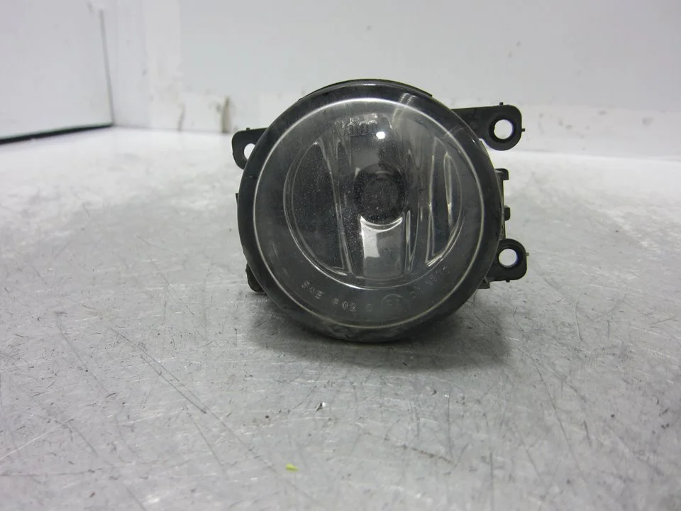 Foto de FARO ANTINIEBLA IZQUIERDO PEUGEOT 307 BERLINA (S2) 1.6 16V HDi (90 CV / 66 KW) referencia 89203982