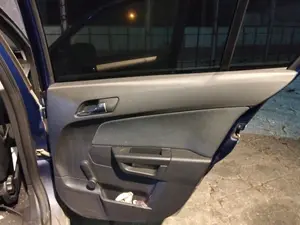 Foto de GUARNECIDO PUERTA TRASERA DERECHA OPEL ASTRA H BERLINA 1.3 16V CDTI CAT (Z 13 DTH / L4I) (90 CV / 66 KW)