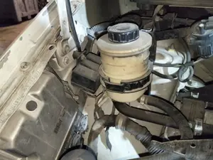 Foto de DEPOSITO ACEITE PEUGEOT EXPERT FURGÓN COMFORT (1995)