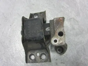 Foto de SOPORTE MOTOR NISSAN MICRA (K12E) 1.2 CAT (80 CV / 59 KW) referencia 8200131305