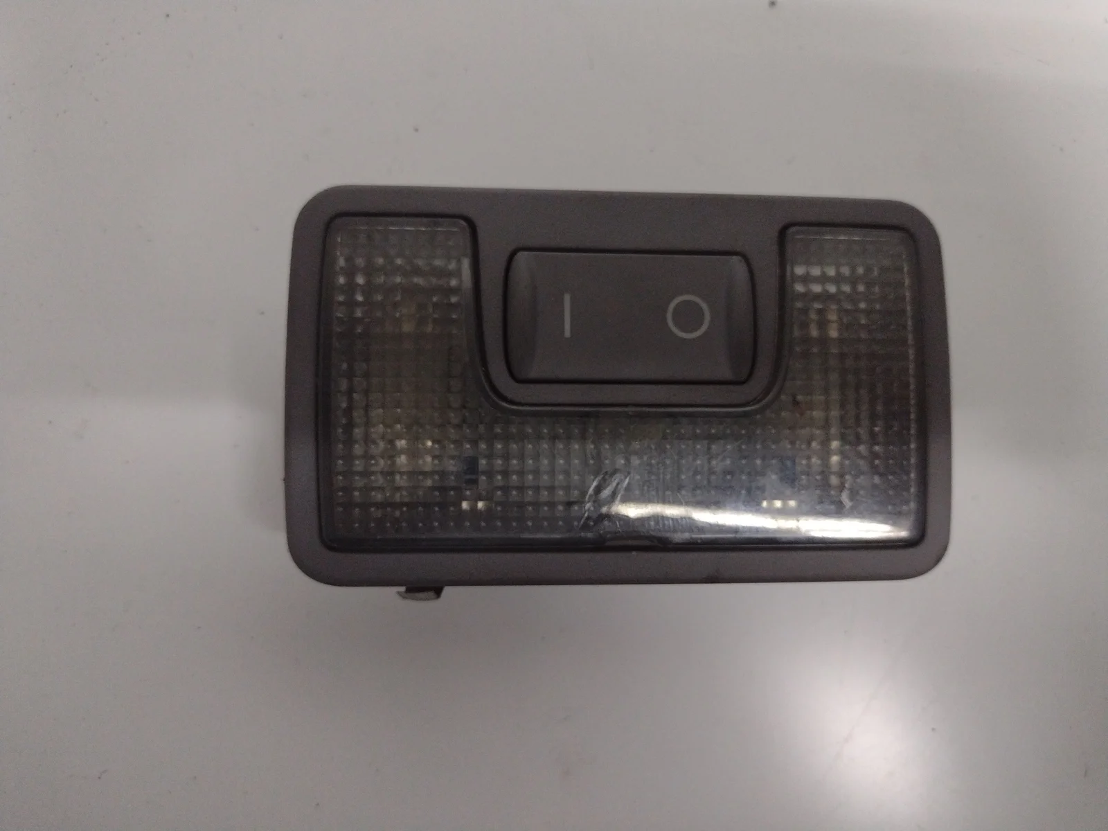 Foto de LUZ INTERIOR AUDI A6 AVANT (4B5) 2.5 V6 24V TDI (150 CV / 110 KW) referencia 4B9947123S
