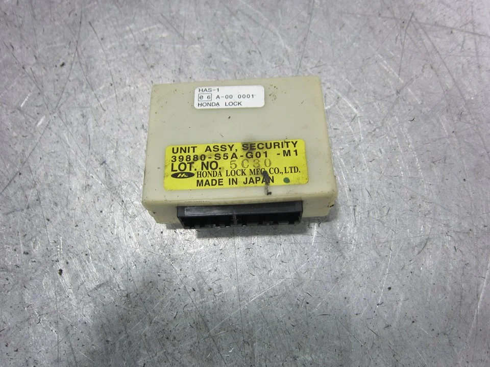 Foto de MODULO ELECTRONICO HONDA CR-V (RD8) 2.0 VTEC CAT (150 CV / 110 KW) referencia 39880S5AG01M1