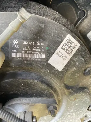 Foto de SERVOFRENO VOLKSWAGEN PASSAT VARIANT (3C5) 2.0 TDI DPF (170 CV / 125 KW) referencia 3C1614105AH foto 2