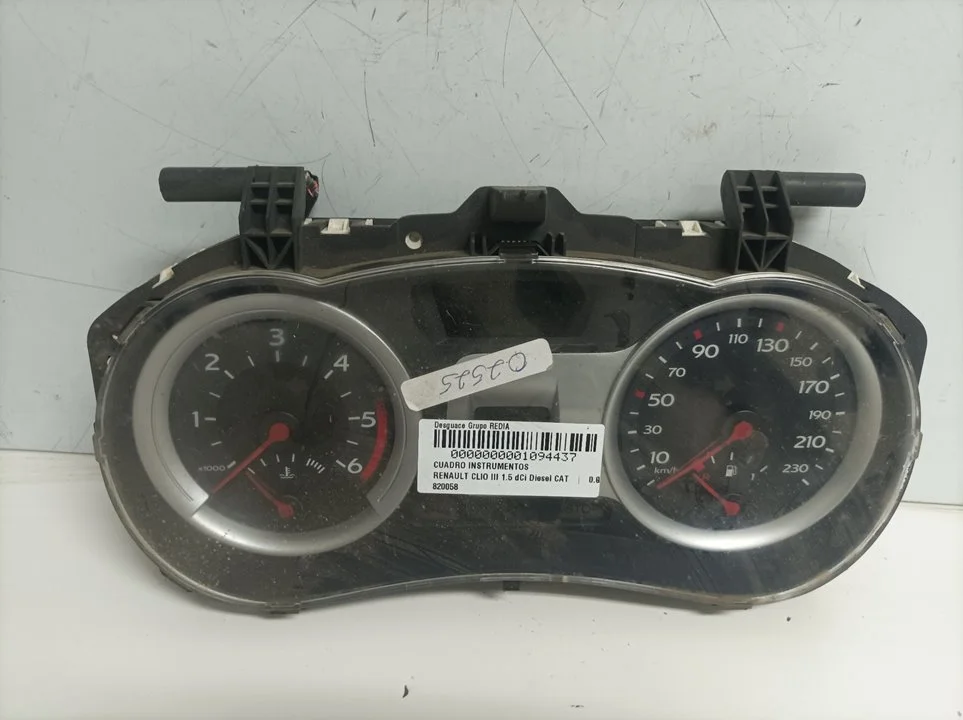 Foto de CUADRO INSTRUMENTOS RENAULT CLIO III referencia 8200582705G