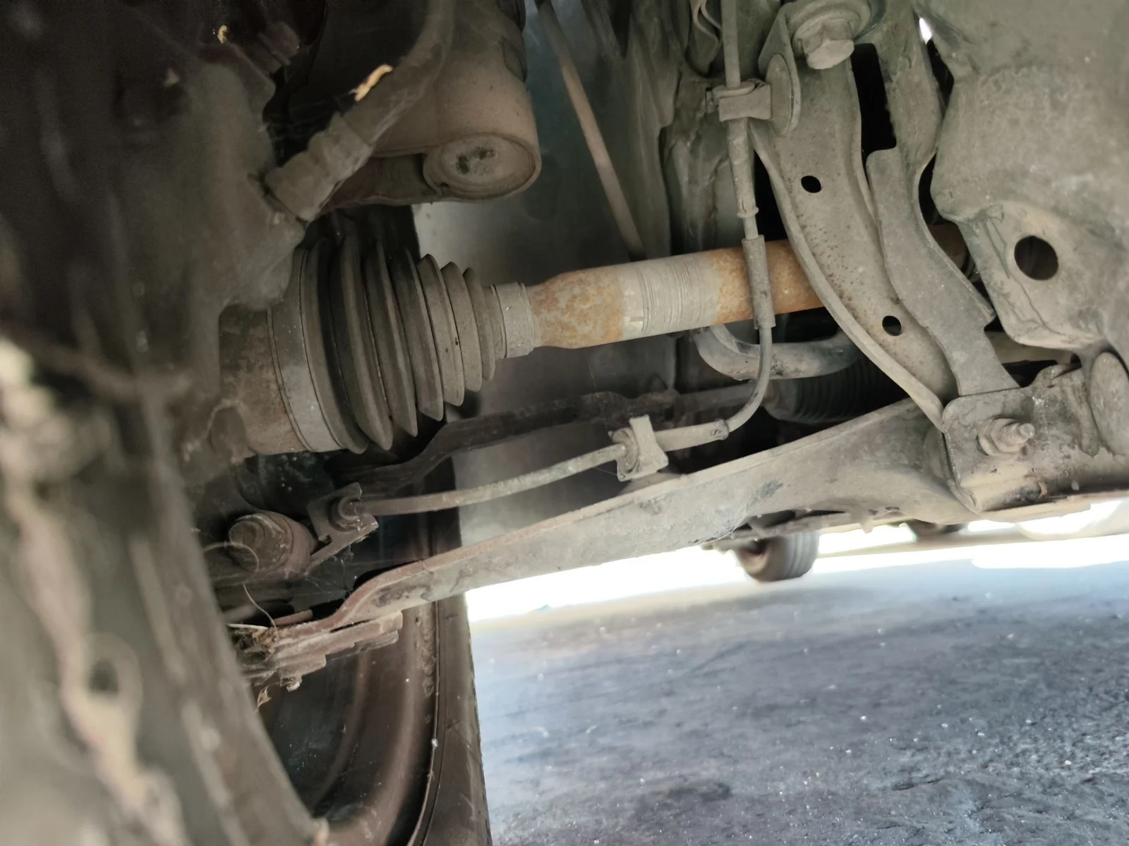 Foto de TRANSMISION DELANTERA DERECHA RENAULT KANGOO II (F/KW0) 1.5 dCi Diesel CAT (86 CV / 63 KW) referencia 391007525R