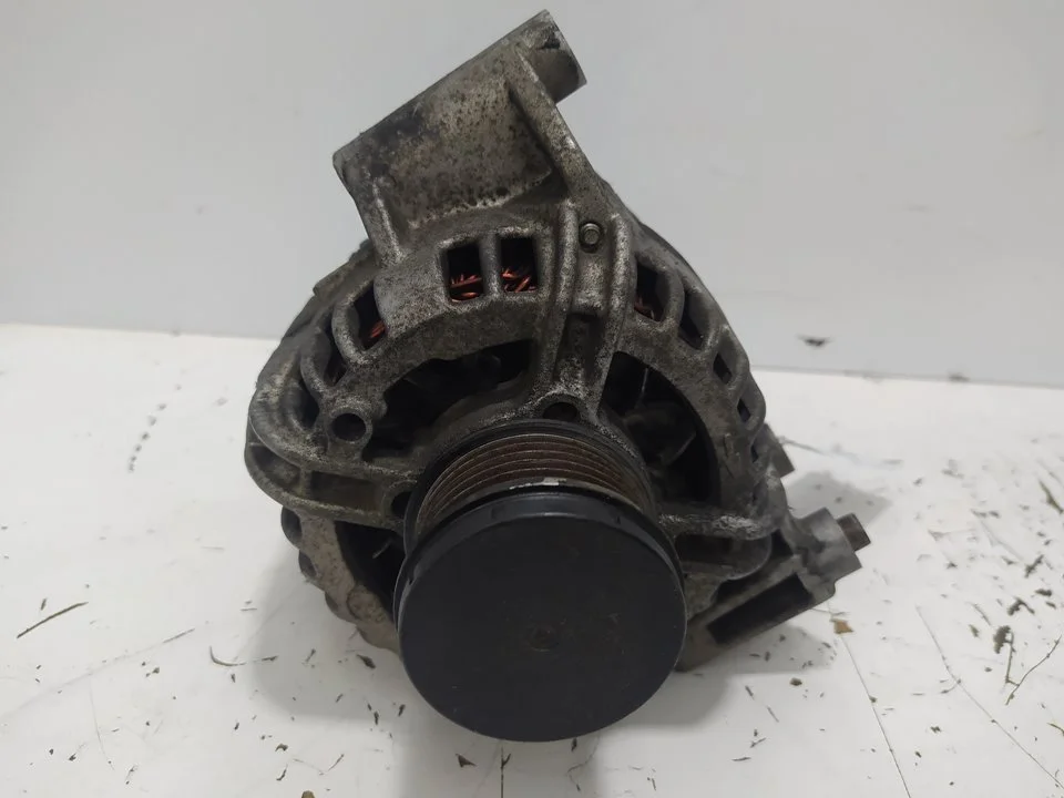 Foto de ALTERNADOR OPEL CORSA C referencia 93169024