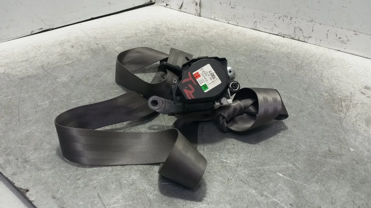 Foto de CINTURON SEGURIDAD TRASERO IZQUIERDO JAGUAR XF 2.0 Diesel CAT (163 CV / 120 KW) referencia 630794100D