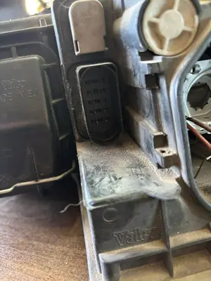 Foto de FARO DERECHO AUDI A4 BERLINA (8E) referencia 8E0941004F foto 3
