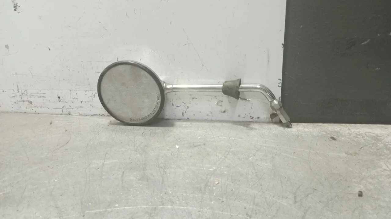 Foto de RETROVISOR IZQUIERDO PIAGGIO (VESPA) VESPA S / LX / LXV 50/125 49CC (3,8 CV / 2,8 KW) referencia E11001036