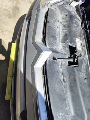 Foto de REFUERZO PARAGOLPES DELANTERO CITROEN C4 BERLINA 1.6 16V HDi (90 CV / 66 KW)