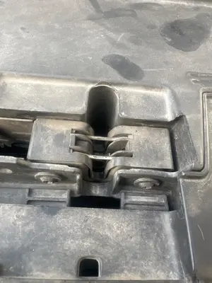Foto de CERRADURA CAPO VOLKSWAGEN PASSAT BERLINA (3C2) 2.0 TDI (140 CV / 103 KW) referencia 3C1823509H