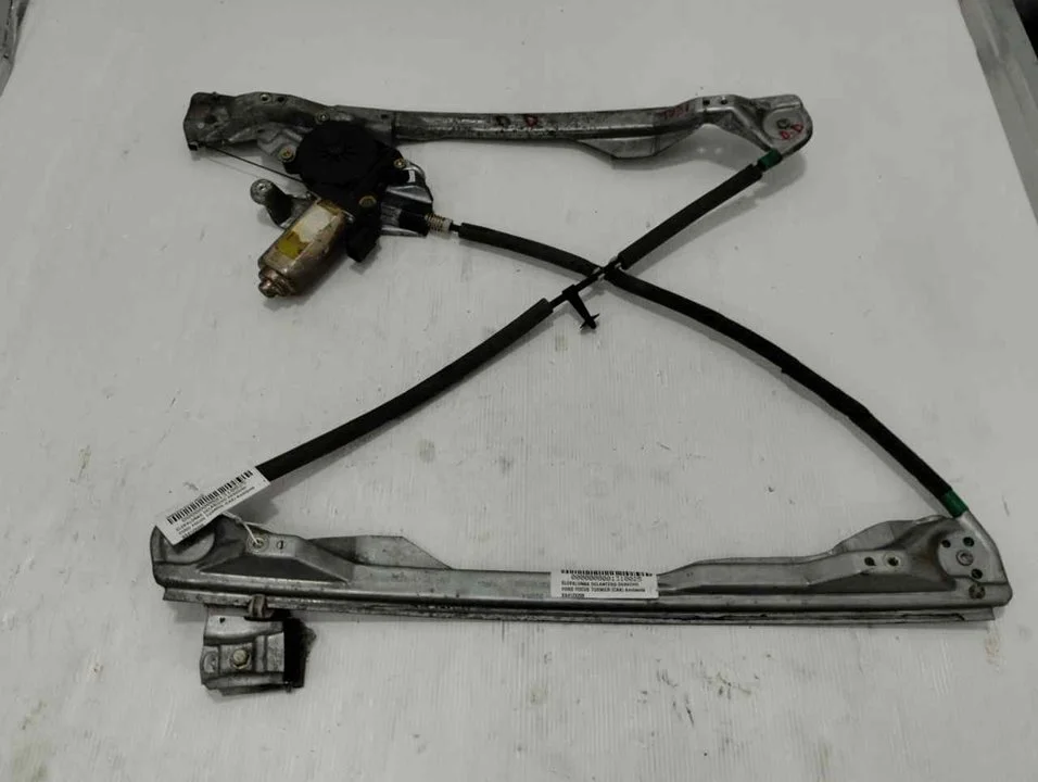 Foto de ELEVALUNAS DELANTERO DERECHO FORD FOCUS FAMILIAR (CAK) 1.6 16V CAT (101 CV / 74 KW) referencia XS4123200