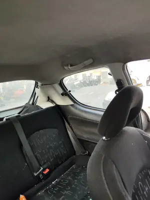 Foto de ASIDERO TECHO TRASERO IZQUIERDO PEUGEOT 206 1.4 HDi (68 CV / 50 KW) referencia 9128P8 foto 3