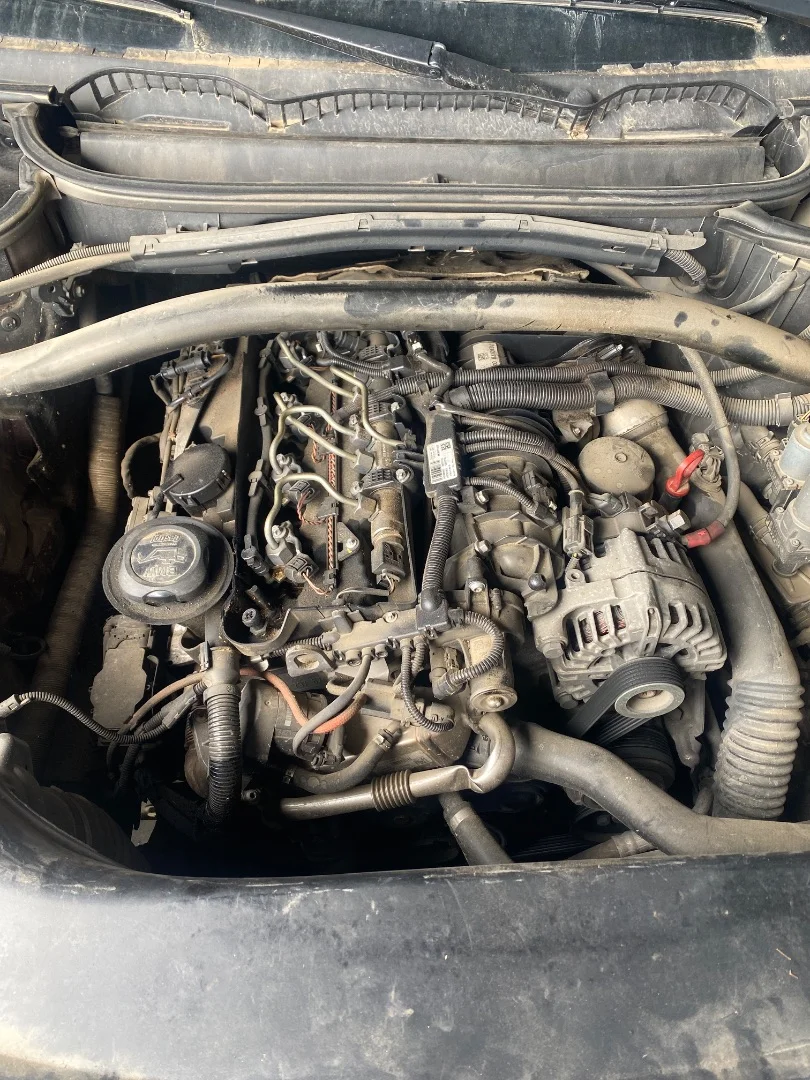 Foto de MOTOR COMPLETO BMW SERIE X3 (E83) 2.0 Turbodiesel CAT (177 CV / 130 KW)
