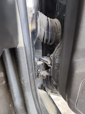 Foto de RETENEDOR PUERTA AUDI A3 (8L) 1.6  (102 CV / 75 KW)