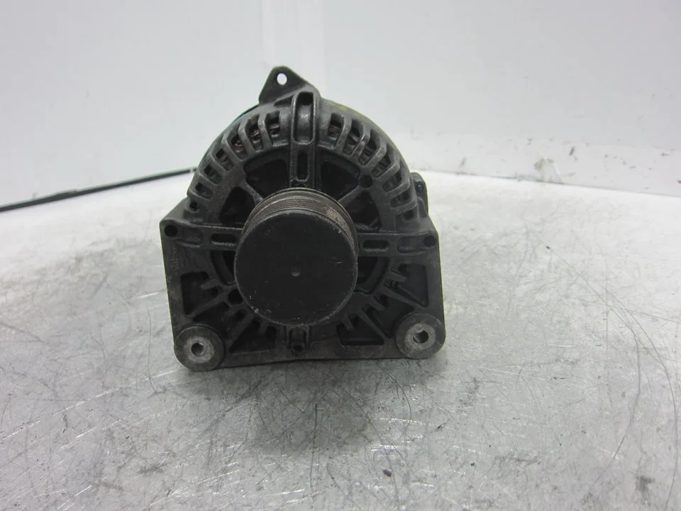 Foto de ALTERNADOR RENAULT LAGUNA II GRANDTOUR (KG0) 1.9 dCi Diesel (120 CV / 88 KW) referencia 8200386806