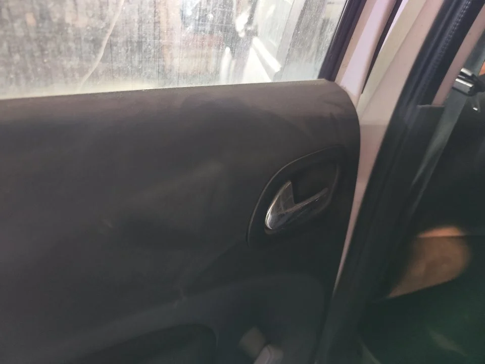 Foto de MANETA INTERIOR TRASERA IZQUIERDA CITROEN C3 PICASSO 1.6 HDi FAP (92 CV / 68 KW) referencia 9683446877