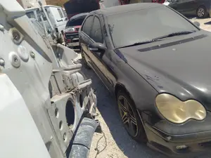 Foto de REFUERZO PARAGOLPES DELANTERO MERCEDES-BENZ CLASE C (BM 203) BERLINA 2.2 CDI CAT (150 CV / 110 KW)